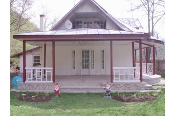 Roemenië Chata Slănic Moldova, Exterieur